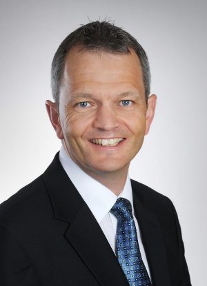 Leiter Versicherungsprodukte bei Raiffeisen Schweiz.