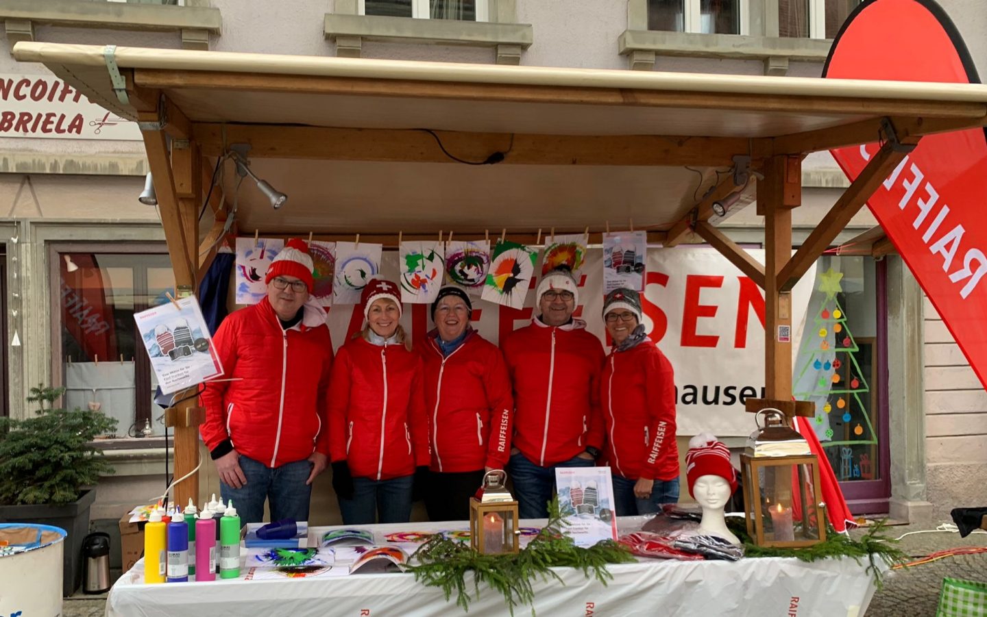 Team Chläggi beim Adventsmarkt in Neunkirch