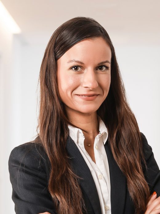 Aleksandra Dinic - Firmenkundenberaterin